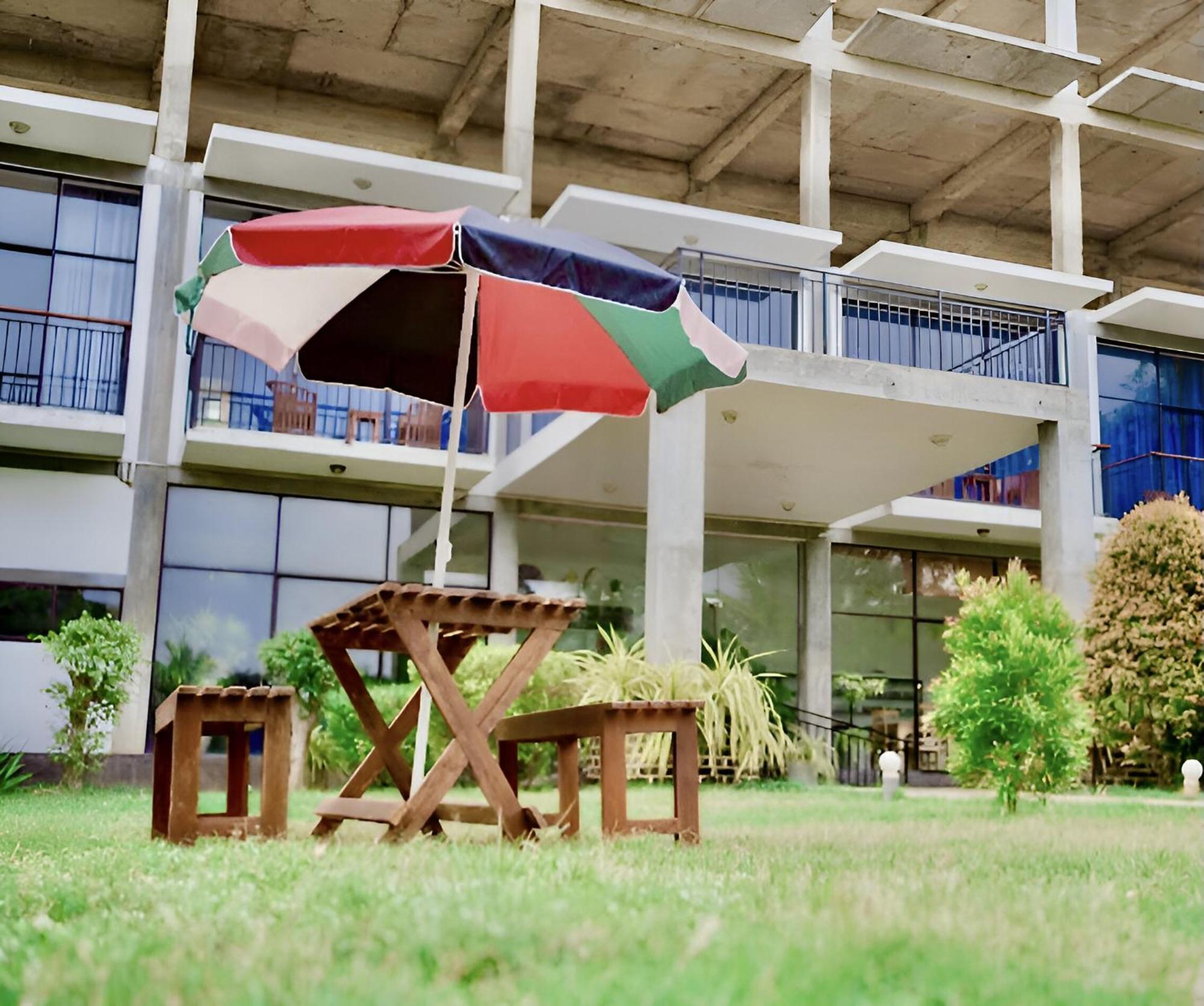 Aqua Marine Beach Hotel 卡尔库达 外观 照片