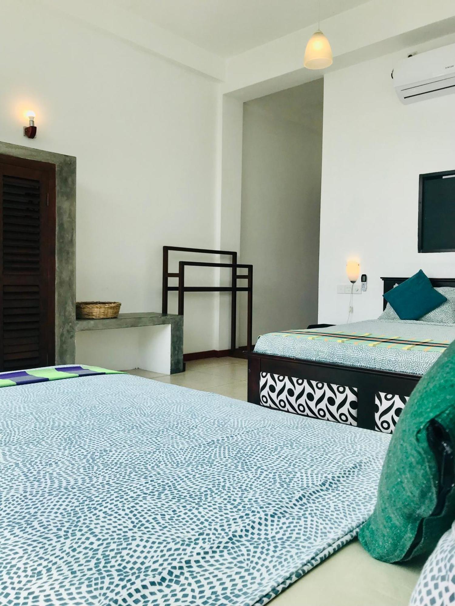 Aqua Marine Beach Hotel 卡尔库达 外观 照片