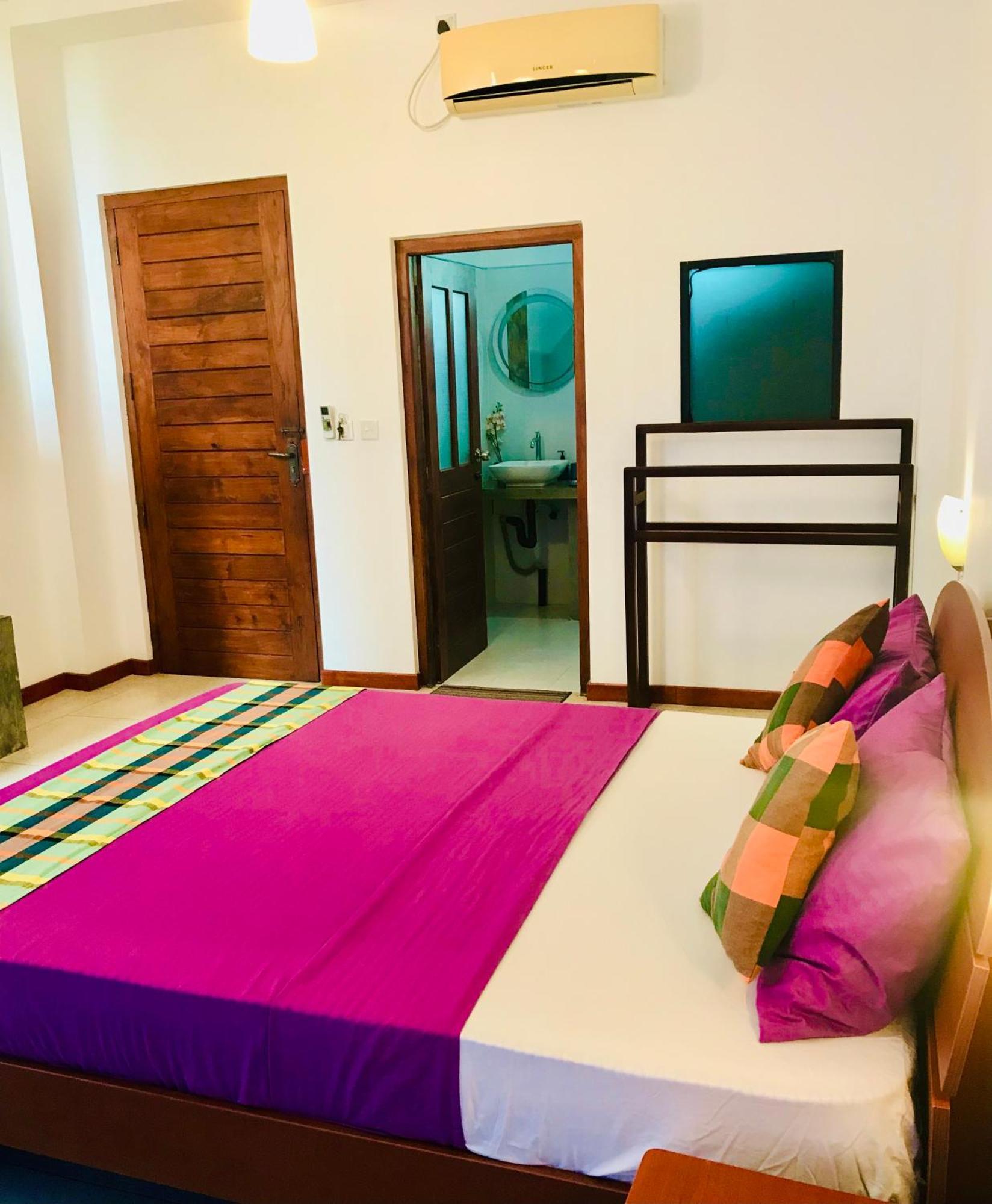Aqua Marine Beach Hotel 卡尔库达 外观 照片